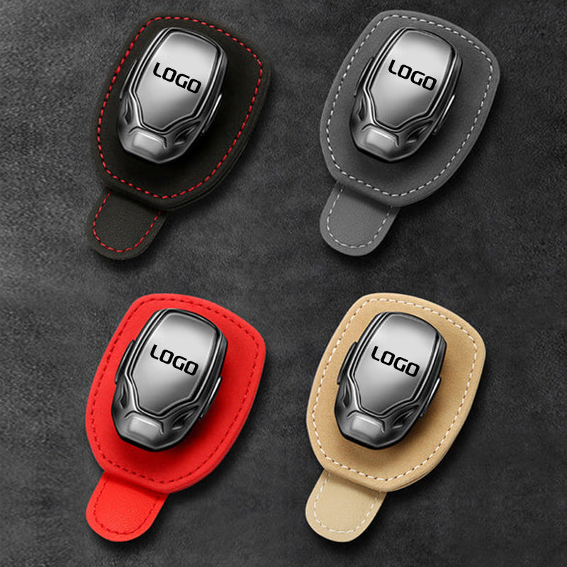 Pince à lunettes multifonction en daim avec le logo de votre voiture